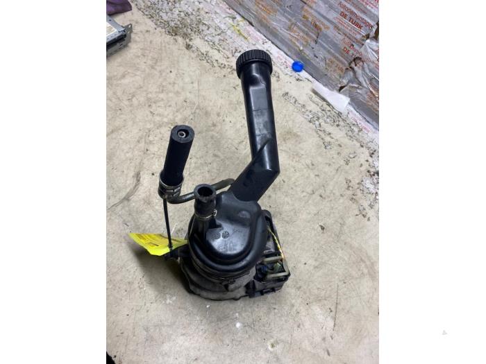 Gebruikte Pomp Servo Peugeot RCZ (4J) 1.6 16V THP Prijs € 72,60 Inclusief btw aangeboden door Autosloperij de Turk