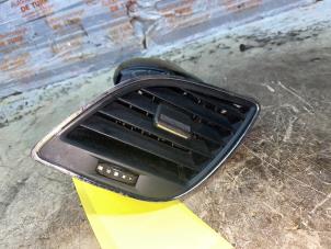 Gebruikte Luchtrooster Dashboard Seat Leon (5FB) 1.2 TSI Ecomotive 16V Prijs € 6,05 Inclusief btw aangeboden door Autosloperij de Turk