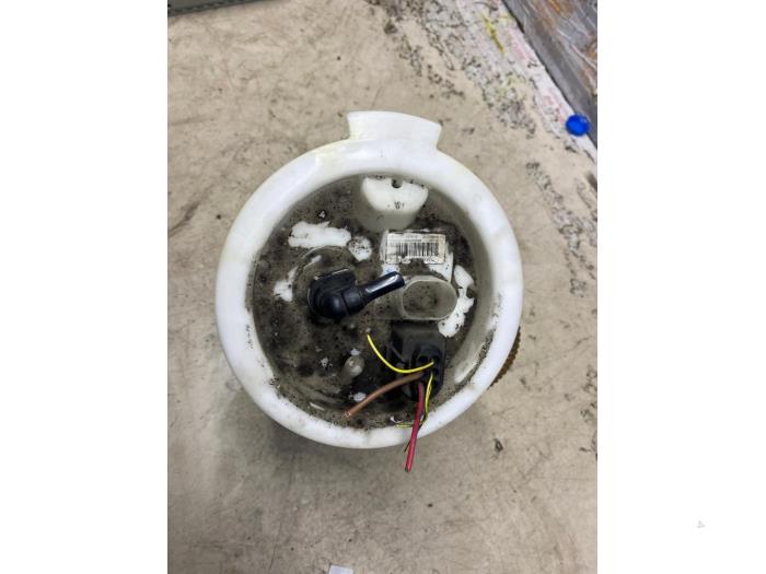 Gebruikte Benzinepomp BMW 3 serie (F30) 316i 1.6 16V Prijs € 54,45 Inclusief btw aangeboden door Autosloperij de Turk