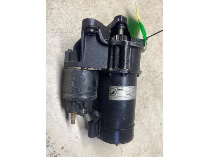 Gebruikte Startmotor Peugeot 206 (2A/C/H/J/S) 1.4 XR,XS,XT,Gentry Prijs € 36,30 Inclusief btw aangeboden door Autosloperij de Turk