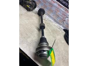 Gebruikte Aandrijfas rechts-voor Volkswagen T-Roc I 1.5 TSI Evo BMT 16V Prijs € 242,00 Inclusief btw aangeboden door Autosloperij de Turk