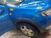 Scherm rechts-voor van een Dacia Sandero II, 2012 0.9 TCE 12V, Hatchback, Benzine, 898cc, 66kW (90pk), FWD, H4B400; H4BA4; H4B410; H4B408; H4BB4; H4B411; H4B412, 2012-10 2014