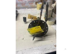 Gebruikte Benzinepomp Toyota Starlet (EP9) 1.3,XLi,GLi 16V Prijs € 30,25 Inclusief btw aangeboden door Autosloperij de Turk