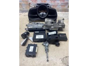 Gebruikte Contactslot + computer Mazda CX-3 (DJ/DK) 2.0 SkyActiv-G 120 AWD Prijs € 338,80 Inclusief btw aangeboden door Autosloperij de Turk