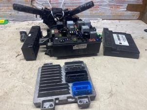 Gebruikte Kontaktslot + computer Opel Mokka/Mokka X 1.4 Turbo 16V 4x4 Prijs € 157,30 Inclusief btw aangeboden door Autosloperij de Turk