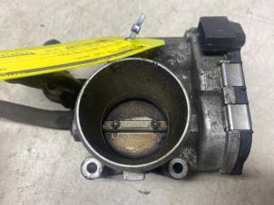 Gebruikte Gasklephuis Hyundai i10 (B5) 1.0 12V Prijs € 24,20 Inclusief btw aangeboden door Autosloperij de Turk