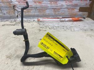 Gebruikte Overdrukklep Turbo Opel Crossland (X) 1.2 12V Prijs € 24,20 Inclusief btw aangeboden door Autosloperij de Turk