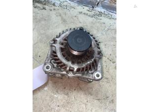 Gebruikte Dynamo Nissan Juke (F15) 1.2 DIG-T 16V Prijs € 36,30 Inclusief btw aangeboden door Autosloperij de Turk