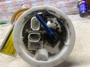 Gebruikte Benzinepomp BMW 1 serie (F20) 116i 1.6 16V Prijs € 84,70 Inclusief btw aangeboden door Autosloperij de Turk