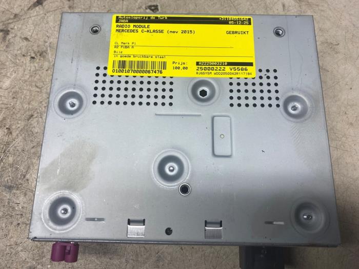 Gebruikte Radio module Mercedes C (W205) C-220 2.2 CDI BlueTEC, C-220 d 16V Prijs € 102,85 Inclusief btw aangeboden door Autosloperij de Turk