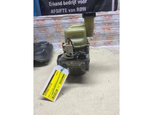 Gebruikte Pomp Servo Dacia Sandero II 0.9 TCE 12V Prijs € 96,80 Inclusief btw aangeboden door Autosloperij de Turk