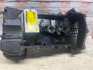 Gebruikte Kleppendeksel Peugeot 107 1.0 12V Prijs € 36,30 Inclusief btw aangeboden door Autosloperij de Turk