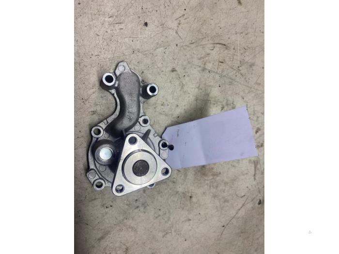 Gebruikte Waterpomp Ford Focus 3 1.0 Ti-VCT EcoBoost 12V 125 Prijs € 32,67 Inclusief btw aangeboden door Autosloperij de Turk