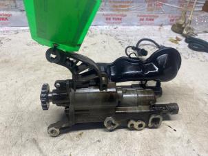 Gebruikte Oliepomp BMW 1 serie (F21) 114i 1.6 16V Prijs € 181,50 Inclusief btw aangeboden door Autosloperij de Turk