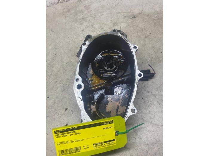 Gebruikte Distributiedeksel Seat Leon (1P1) 2.0 FSI 16V Prijs € 48,40 Inclusief btw aangeboden door Autosloperij de Turk