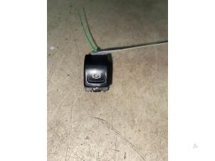 Gebruikte Handrem schakelaar Opel Meriva 1.4 Turbo 16V Ecotec Prijs € 6,05 Inclusief btw aangeboden door Autosloperij de Turk