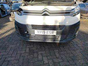 Gebruikte Voorbumper Citroen Jumpy 2.0 Blue HDI 120 Prijs € 484,00 Inclusief btw aangeboden door Autosloperij de Turk