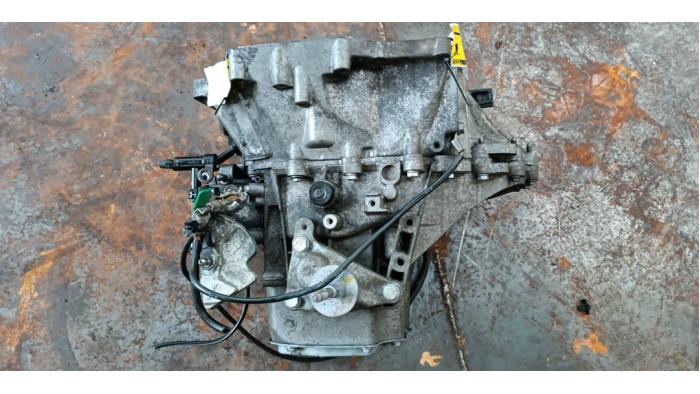 Gebruikte Versnellingsbak Peugeot 3008 I (0U/HU) 1.6 HDiF 16V Prijs € 278,30 Inclusief btw aangeboden door Autosloperij de Turk