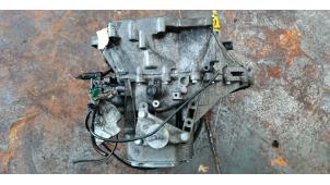 Gebruikte Versnellingsbak Peugeot 3008 I (0U/HU) 1.6 HDiF 16V Prijs € 278,30 Inclusief btw aangeboden door Autosloperij de Turk