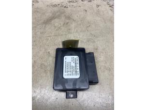 Gebruikte Handrem Module Mercedes CLA (117.3) 1.6 CLA-180 16V Prijs € 24,20 Inclusief btw aangeboden door Autosloperij de Turk