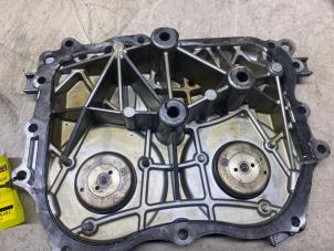 Gebruikte Distributiedeksel Mercedes CLA (117.3) 1.6 CLA-180 16V Prijs € 36,30 Inclusief btw aangeboden door Autosloperij de Turk