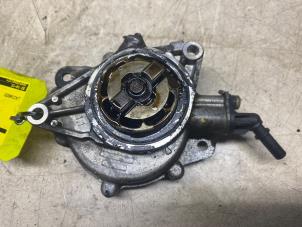 Gebruikte Vacuumpomp (Benzine) Peugeot 207/207+ (WA/WC/WM) 1.6 16V VTi Prijs € 48,40 Inclusief btw aangeboden door Autosloperij de Turk