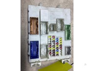 Gebruikte Zekeringkast Ford Focus 3 Wagon 1.0 Ti-VCT EcoBoost 12V 100 Prijs € 42,35 Inclusief btw aangeboden door Autosloperij de Turk