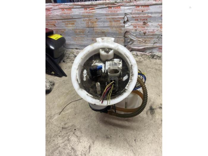 Gebruikte Benzinepomp BMW 1 serie (F20) 114i 1.6 16V Prijs € 60,50 Inclusief btw aangeboden door Autosloperij de Turk