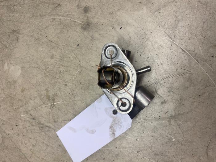 Gebruikte Hogedrukpomp Mercedes A (W176) 1.6 A-180 16V Prijs € 90,75 Inclusief btw aangeboden door Autosloperij de Turk