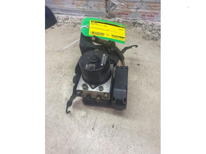 Gebruikte ABS Pomp Ford Fiesta 5 (JD/JH) 1.25 16V Prijs € 54,45 Inclusief btw aangeboden door Autosloperij de Turk