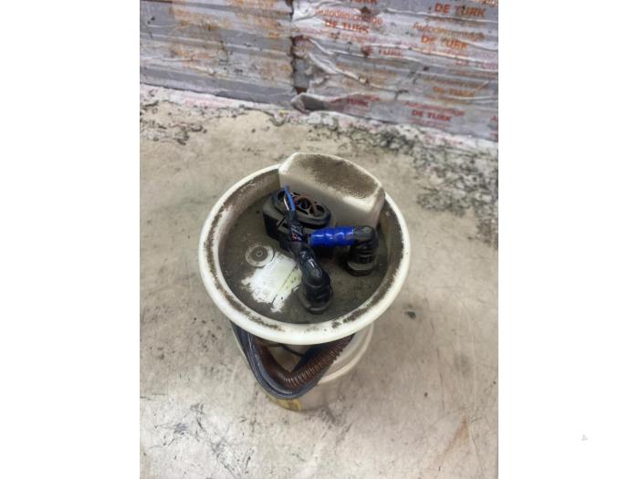 Gebruikte Benzinepomp Seat Leon (1M1) 1.6 16V Prijs € 24,20 Inclusief btw aangeboden door Autosloperij de Turk
