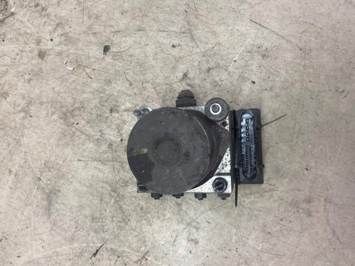 Gebruikte ABS Pomp Opel Meriva (A) 1.4 16V Twinport Prijs € 12,10 Inclusief btw aangeboden door Autosloperij de Turk