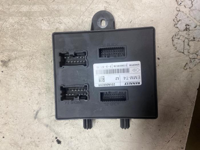 Kontaktslot + computer van een Renault Captur I (2R) 0.9 Energy TCE 12V 2015