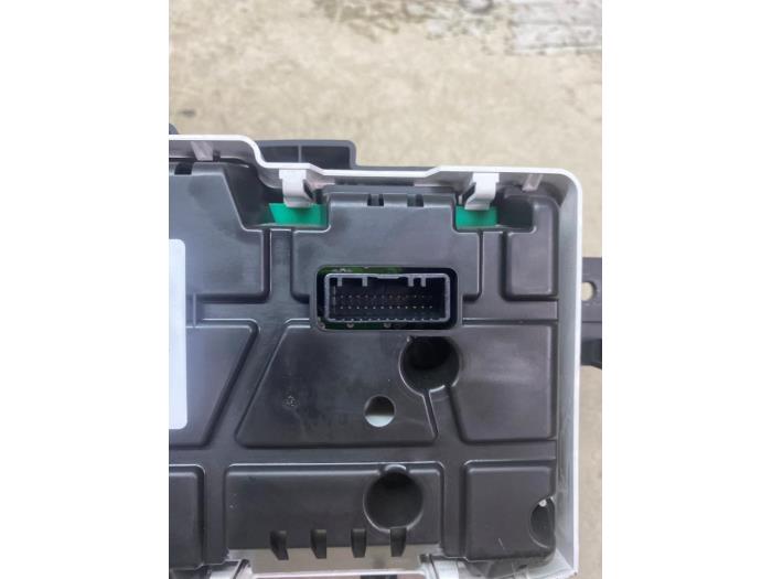 Kontaktslot + computer van een Renault Captur I (2R) 0.9 Energy TCE 12V 2015