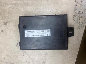 Kontaktslot + computer van een Renault Captur I (2R) 0.9 Energy TCE 12V 2015