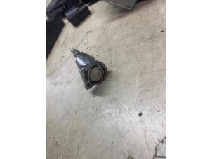 Kontaktslot + computer van een Renault Captur I (2R) 0.9 Energy TCE 12V 2015