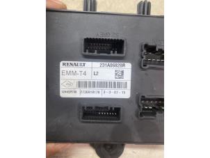 Kontaktslot + computer van een Renault Captur I (2R) 0.9 Energy TCE 12V 2015