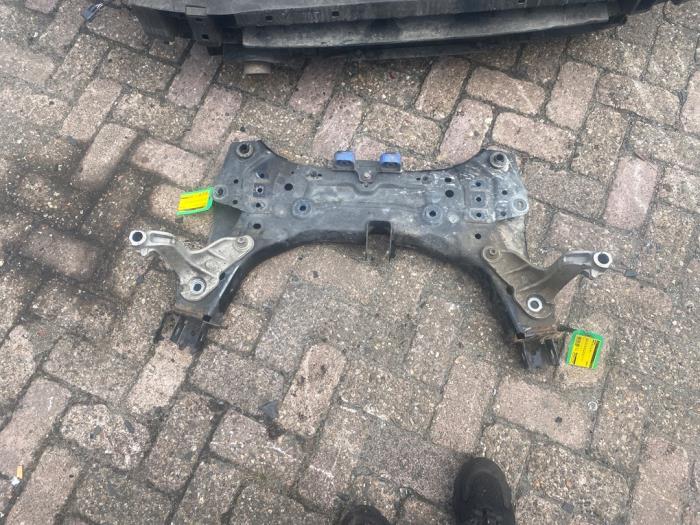 Gebruikte Subframe Renault Clio V (RJAB) 1.0 TCe 90 12V Prijs € 181,50 Inclusief btw aangeboden door Autosloperij de Turk