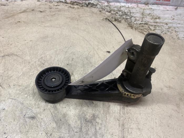 Gebruikte Spanner multiriem Citroen C4 Berline (NC) 1.4 16V VTi Prijs € 18,15 Inclusief btw aangeboden door Autosloperij de Turk