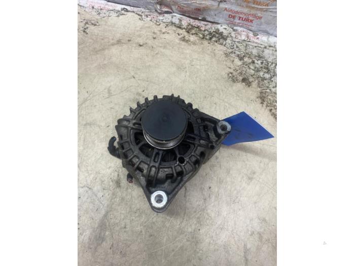 Gebruikte Dynamo Opel Crossland (X) 1.2 Turbo 12V Prijs € 36,30 Inclusief btw aangeboden door Autosloperij de Turk