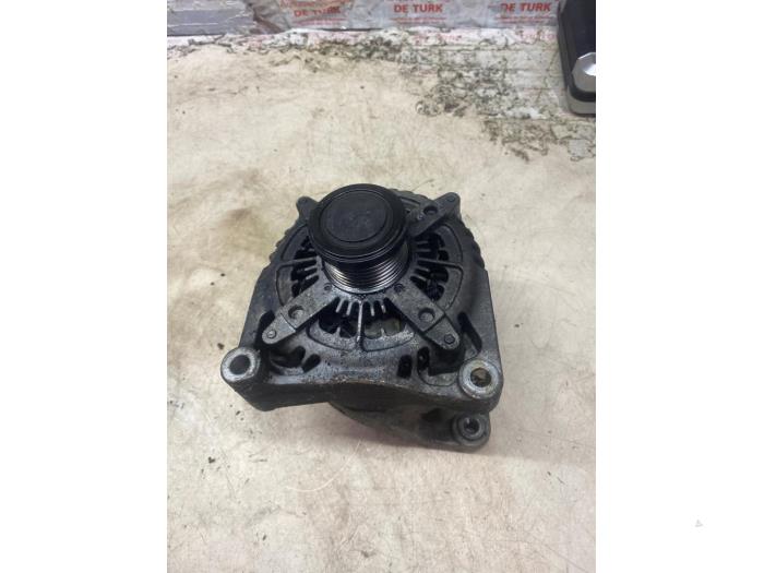 Gebruikte Alternator BMW 3 serie (F30) 320i 2.0 16V Prijs € 36,30 Inclusief btw aangeboden door Autosloperij de Turk