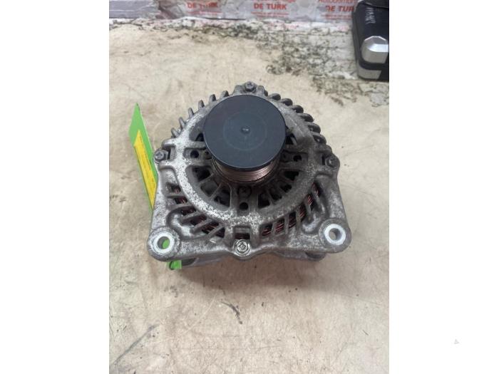 Dynamo Nissan Juke (F15), 2010 / 2019 1.2 DIG-T 16V, SUV, Benzine, 1.197cc, 85kW (116pk), FWD, HRA2DDT, 2014-05 / 2019-12, F15E (Gebruikt)