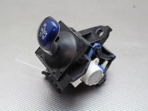 Gebruikte Pook Toyota Auris (E18) 1.8 16V Hybrid Prijs op aanvraag aangeboden door Gebr Opdam B.V.