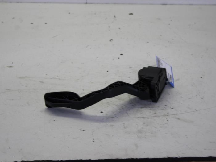 Gebruikte Gaspedaalpositie Sensor Peugeot 206+ (2L/M) 1.4 XS Prijs € 21,00 Margeregeling aangeboden door Gebr Opdam B.V.