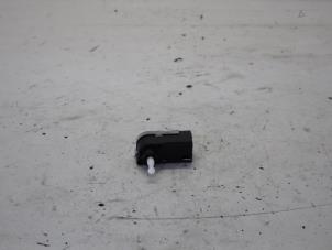 Gebruikte Koplampmotor Ford Mondeo Prijs op aanvraag aangeboden door Gebr Opdam B.V.