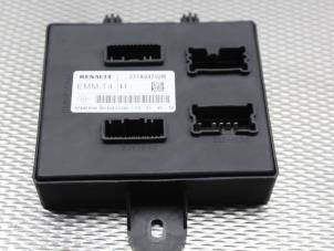 Gebruikte Computer Diversen Renault Clio IV (5R) 0.9 Energy TCE 90 12V Prijs op aanvraag aangeboden door Gebr Opdam B.V.