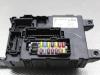 Zekeringkast van een Opel Corsa D, 2006 / 2014 1.4 16V Twinport, Hatchback, Benzine, 1.398cc, 74kW (101pk), FWD, A14XER, 2009-12 / 2014-08 2013