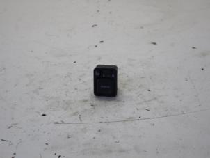 Gebruikte Spiegel Schakelaar Honda Civic (EP/EU) 1.4 16V Prijs op aanvraag aangeboden door Gebr Opdam B.V.