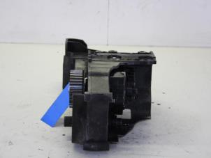 Gebruikte Dieselpomp Chrysler Voyager/Grand Voyager (RG/RS) 2.8 CRD 16V Autom. Prijs op aanvraag aangeboden door Gebr Opdam B.V.