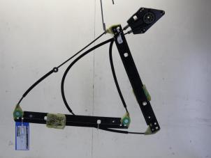 Gebruikte Raammechaniek 4Deurs links-voor Audi A1 Prijs € 42,00 Margeregeling aangeboden door Gebr Opdam B.V.